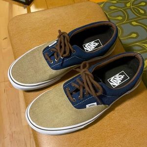 Men’s Size 9 Van’s tan/blue Lace-up